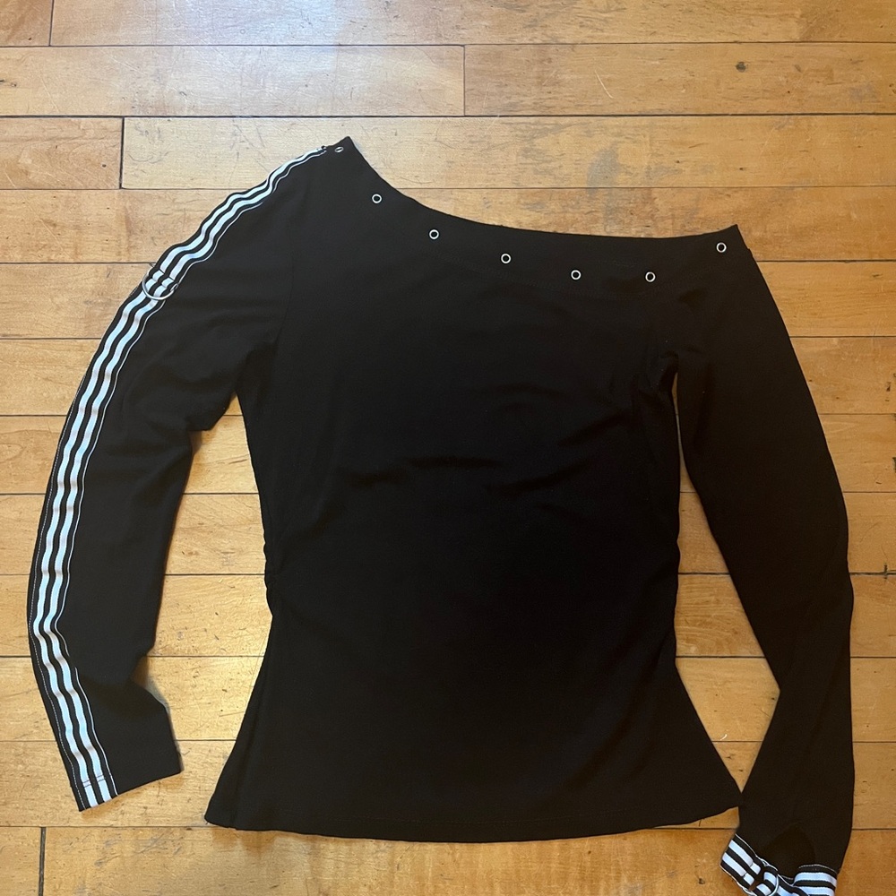 Black Off-Shoulder long sleeve with white stripe accents vintage the limited